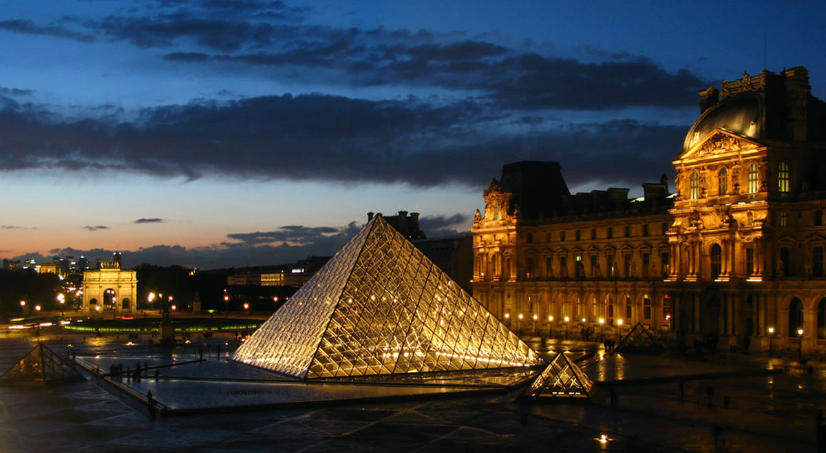 Louvre-Museum-05,-Paris,-France